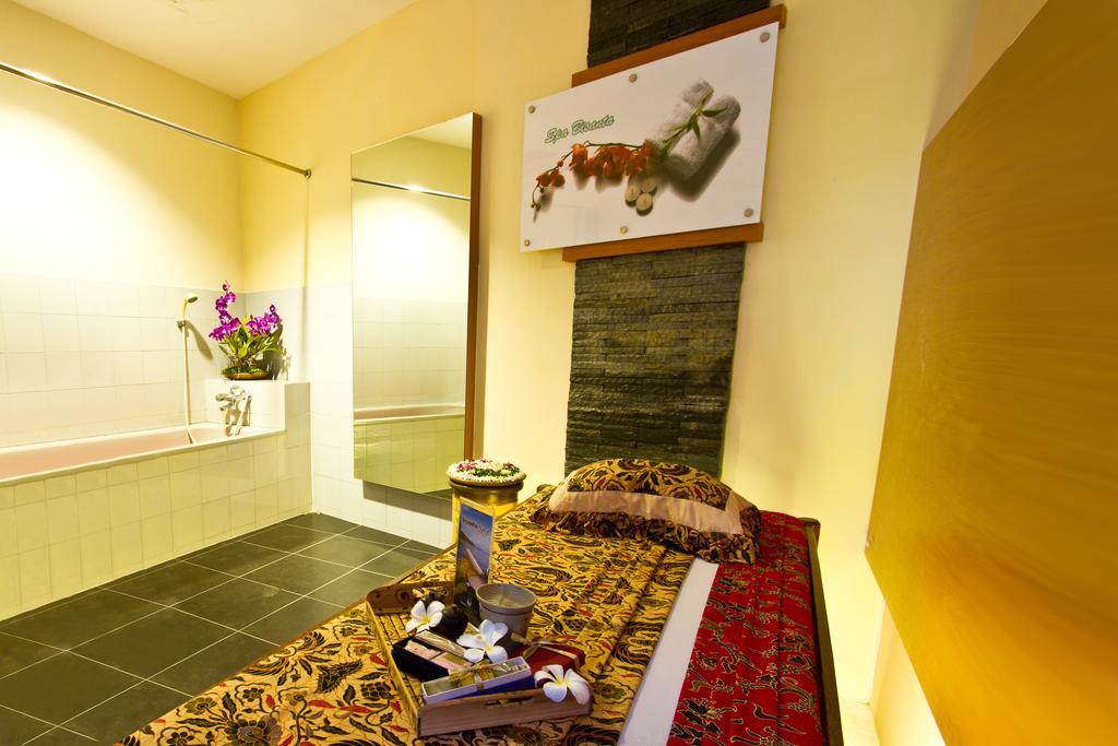 Bisanta Bidakara Tunjungan Hotel 3*