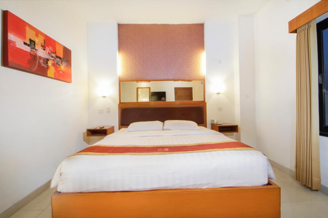 Bisanta Bidakara Tunjungan Hotel 3*