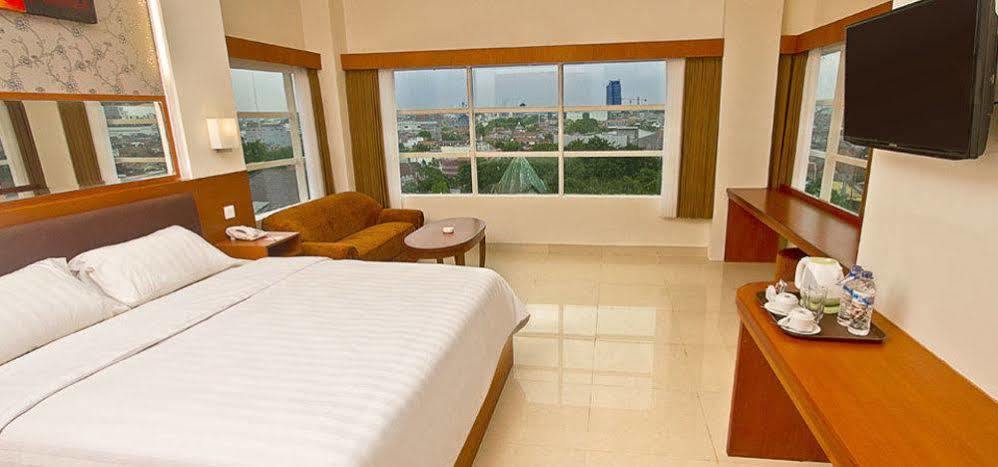 Hotel Bisanta Bidakara Tunjungan 3*
